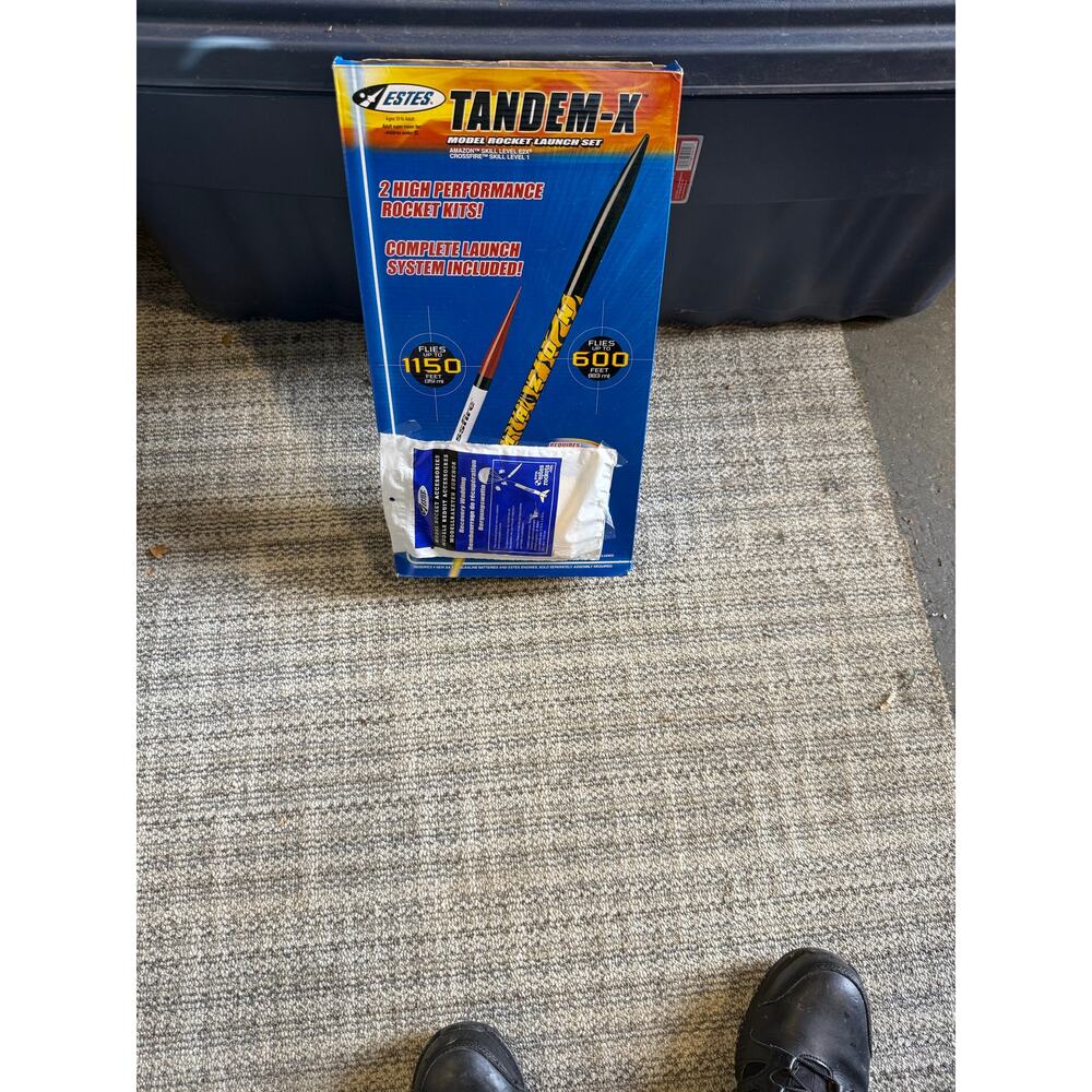 Estes Tandem-X Rocket Launch Set - new in package